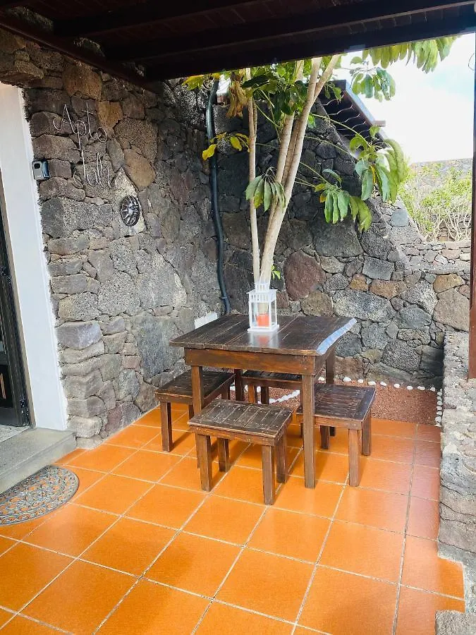 Vivienda vacacional Julia La Asomada  España
